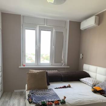 Продается 1-комнатная квартира, 43 м²