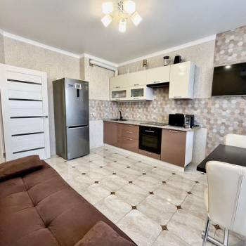 Продается 1-комнатная квартира, 49 м²
