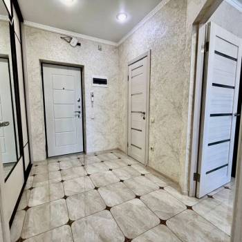 Продается 1-комнатная квартира, 49 м²