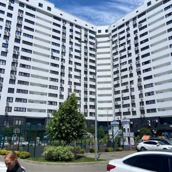 Продается 1-комнатная квартира, 49 м²