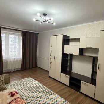Продается 1-комнатная квартира, 39,7 м²