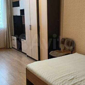 Сдается 1-комнатная квартира, 38 м²