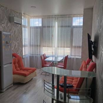 Продается 2-х комнатная квартира, 56 м²