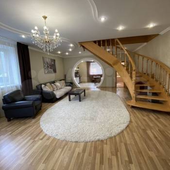 Продается Дом, 180 м²