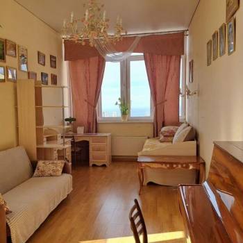 Продается 1-комнатная квартира, 48,4 м²