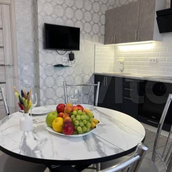 Продается 1-комнатная квартира, 43 м²