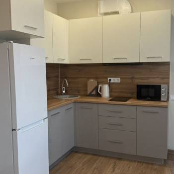 Сдается 1-комнатная квартира, 38 м²