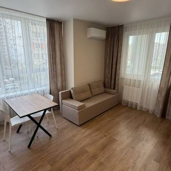 Сдается 1-комнатная квартира, 38 м²