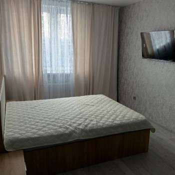 Сдается 1-комнатная квартира, 50 м²