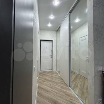 Продается 1-комнатная квартира, 40,6 м²