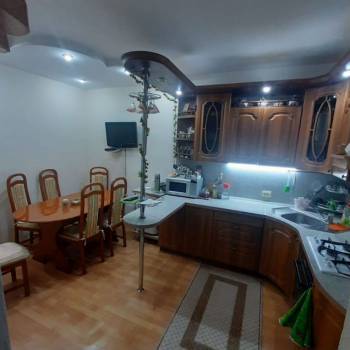 Продается Дом, 320 м²