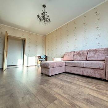 Продается 1-комнатная квартира, 41,6 м²