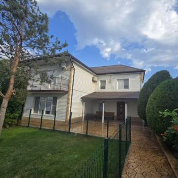 Продается Дом, 350 м²