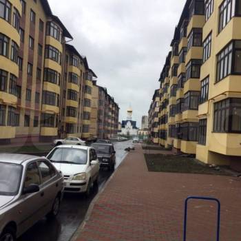 Сдается 1-комнатная квартира, 40 м²