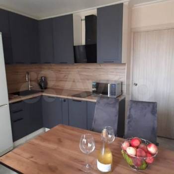 Сдается 1-комнатная квартира, 38 м²