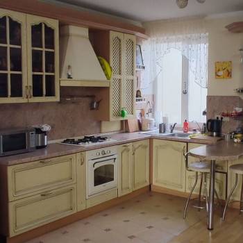 Продается 2-х комнатная квартира, 122 м²