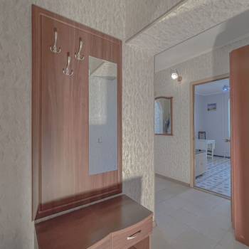 Продается 1-комнатная квартира, 46 м²