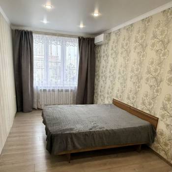 Сдается 1-комнатная квартира, 40 м²