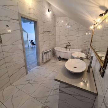 Продается Нежилое помещение, 1200 м²