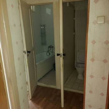 Продается Многокомнатная квартира, 61 м²