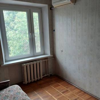 Продается Многокомнатная квартира, 61 м²