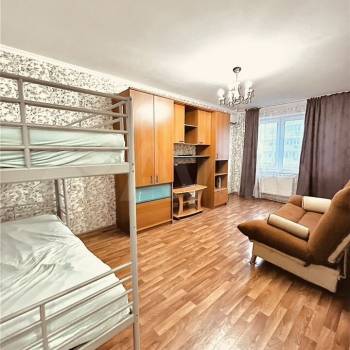 Сдается 1-комнатная квартира, 38 м²