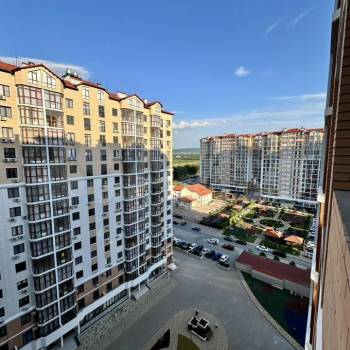 Продается 1-комнатная квартира, 36 м²