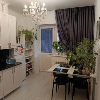 Продается 1-комнатная квартира, 40,6 м²
