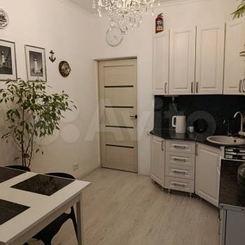 Продается 1-комнатная квартира, 40,6 м²