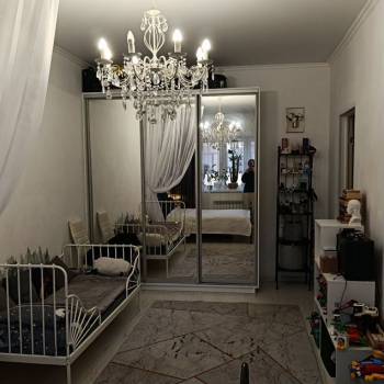 Продается 1-комнатная квартира, 40,6 м²