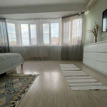 Продается 2-х комнатная квартира, 72 м²