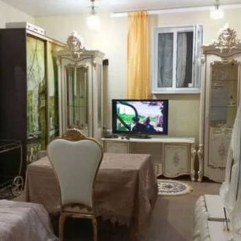 Сдается 1-комнатная квартира, 42 м²