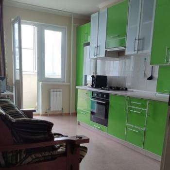 Сдается 1-комнатная квартира, 60 м²