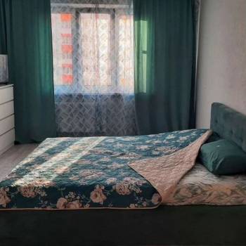 Продается 1-комнатная квартира, 38 м²