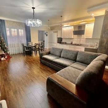 Продается 3-х комнатная квартира, 90 м²