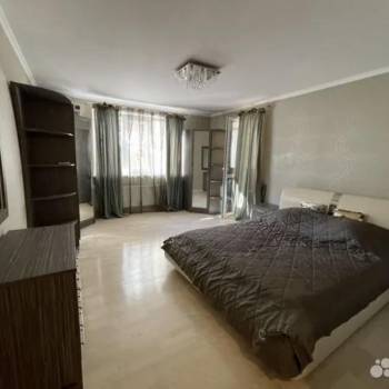 Сдается 1-комнатная квартира, 54 м²