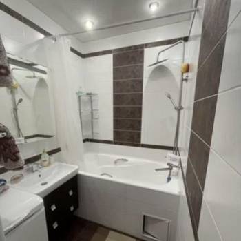 Сдается 1-комнатная квартира, 54 м²