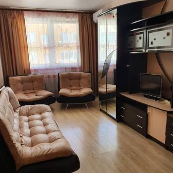 Продается 1-комнатная квартира, 36 м²