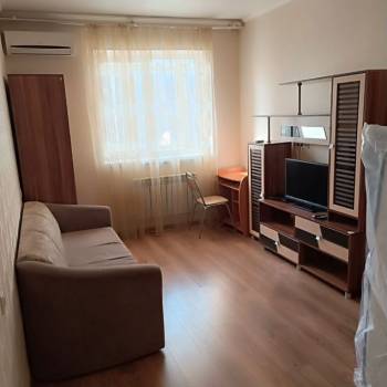 Продается 1-комнатная квартира, 36 м²
