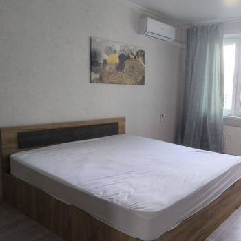 Сдается 1-комнатная квартира, 43 м²