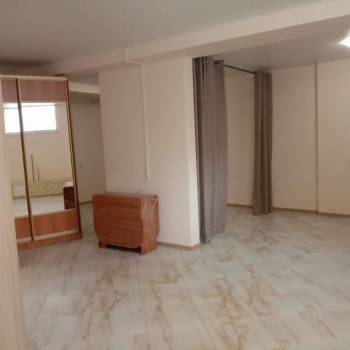 Сдается 1-комнатная квартира, 62 м²