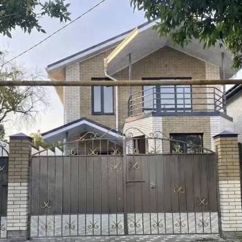 Продается Дом, 178 м²