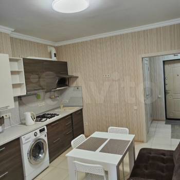 Сдается 1-комнатная квартира, 46 м²