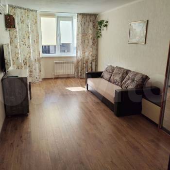 Сдается 1-комнатная квартира, 40,8 м²