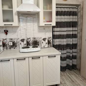 Продается 1-комнатная квартира, 48 м²