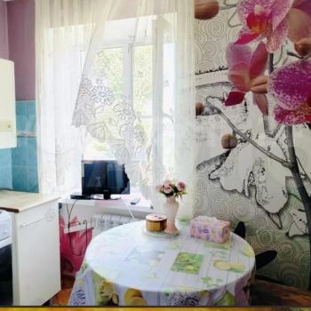 Продается 1-комнатная квартира, 43 м²