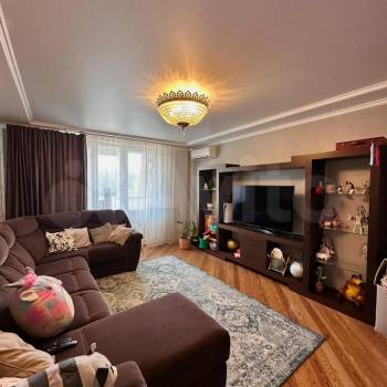 Продается 3-х комнатная квартира, 105 м²