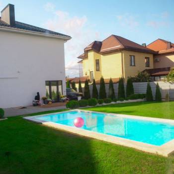 Продается Дом, 200 м²