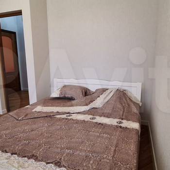 Сдается 1-комнатная квартира, 42 м²