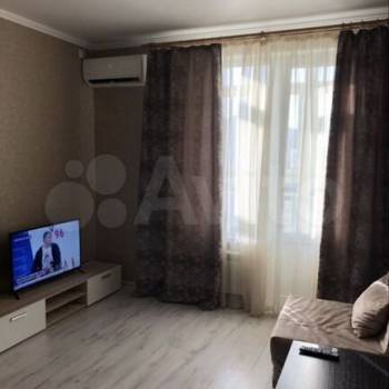 Продается 1-комнатная квартира, 37,3 м²